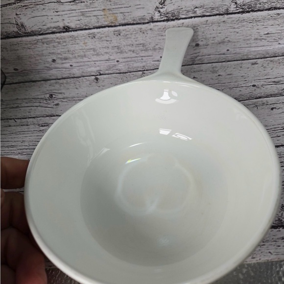 Corning Ware P-81-B Plain White Baking Dish Sauce Pan 1 Pint No Lid Vintage - Picture 3 of 4